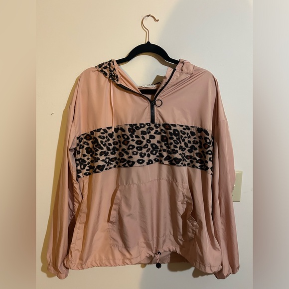 Pink Cheetah Print Pull Over - Picture 1 of 2
